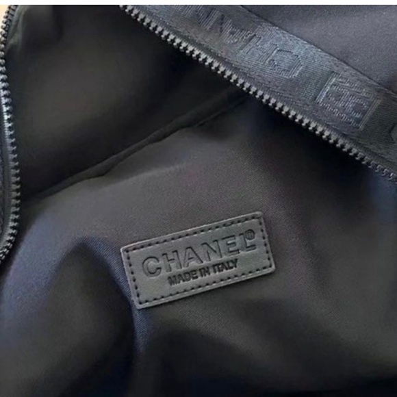 NEW GWP BEAUTE CHANEL
DUFFEL TRAVEL TOTE GYM BAG BLACK - Picture 4 of 6